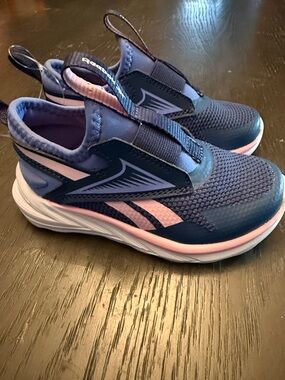 Size 8 Toddler Reebok Sneakers. New Without Tags